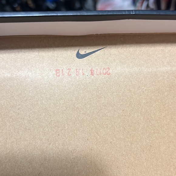 2016 Air Jordan 1’s VNDS- hardly worn. Excellent condition! - Picture 8 of 9